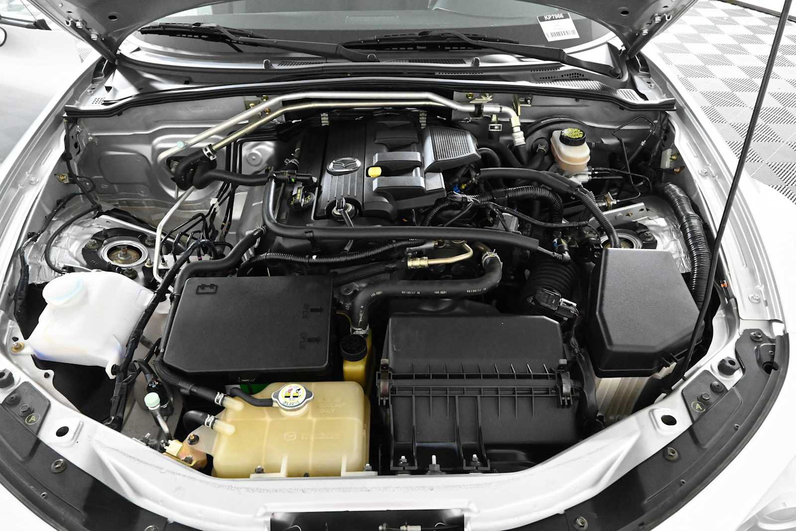 Used 2006 MAZDA MX-5 Miata Touring RWD image 25