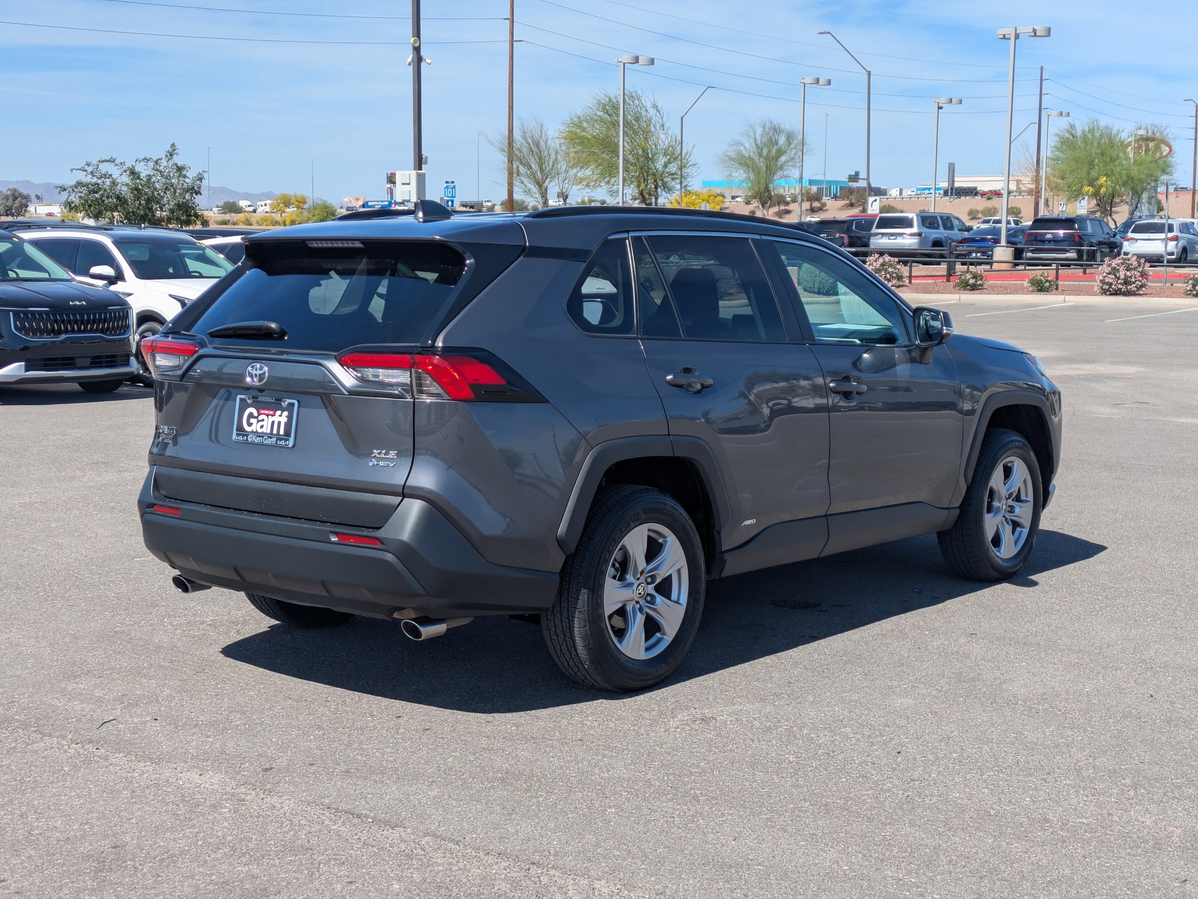 Used 2025 Toyota RAV4 XLE AWD/4WD image 5