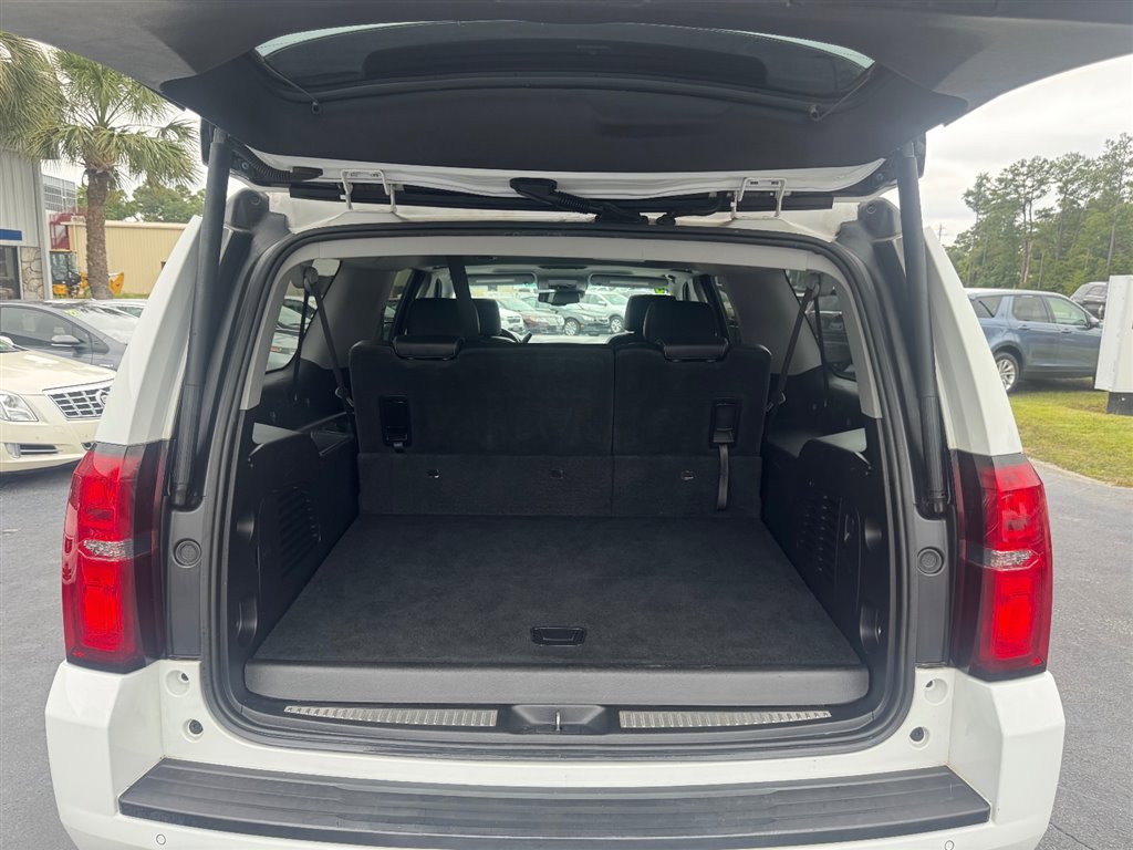 Used 2019 Chevrolet Suburban LT image 30