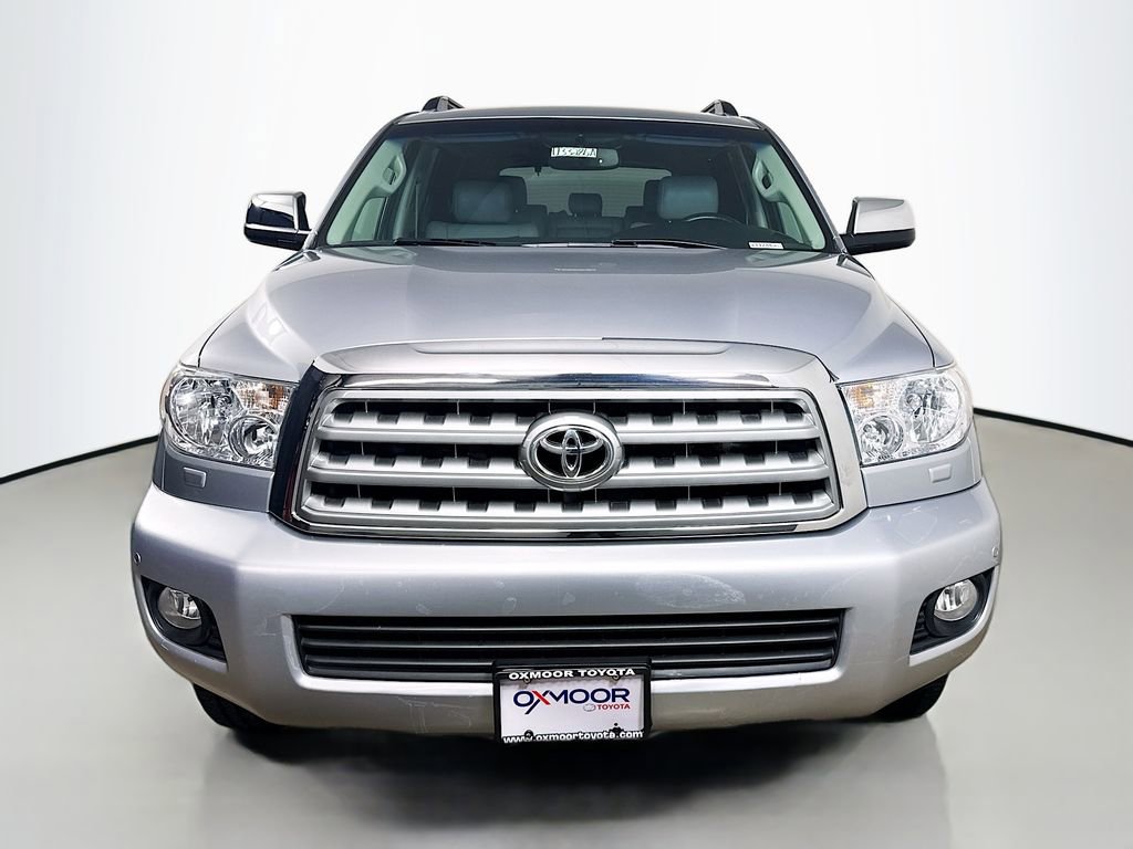 Used 2011 Toyota Sequoia Limited RWD image 2