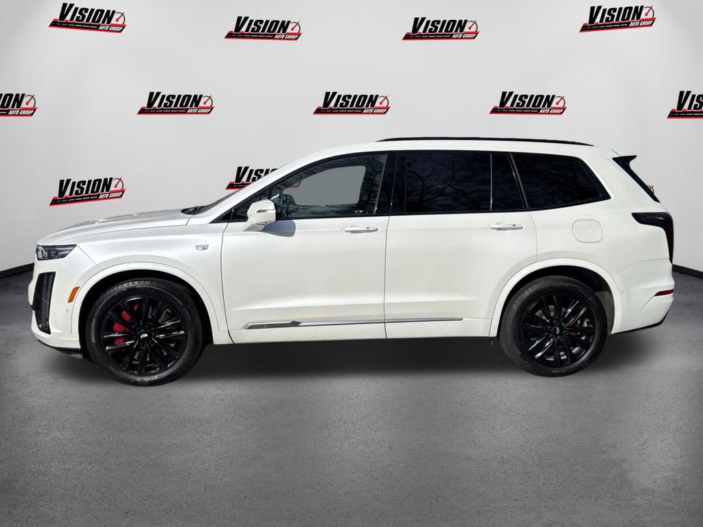 Used 2023 Cadillac XT6 Sport w/ Platinum Package image 8