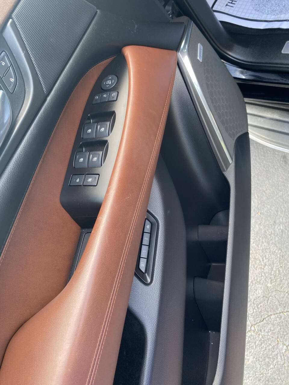 Used 2015 Cadillac Escalade ESV Premium AWD/4WD image 7