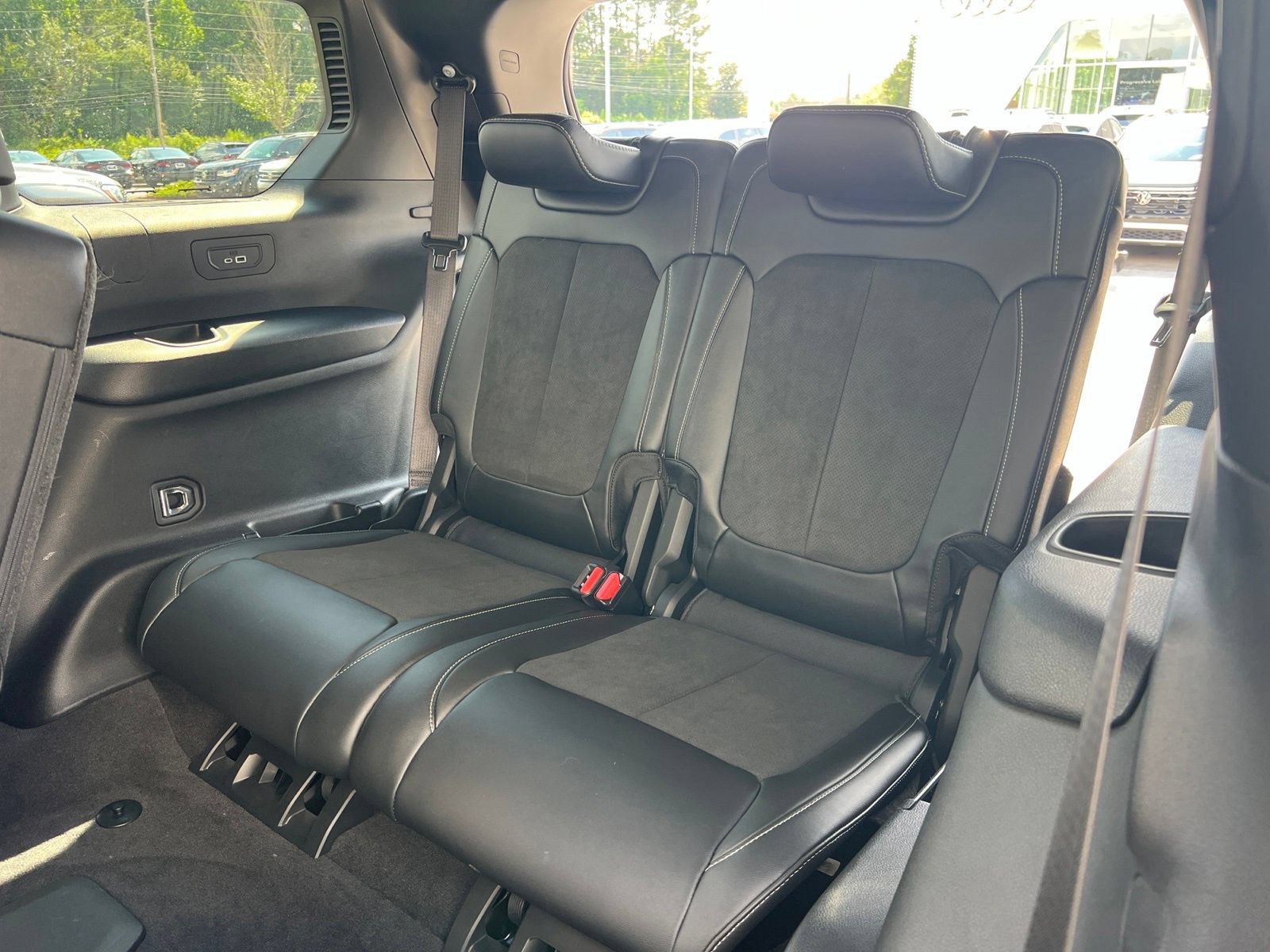 Used 2021 Jeep Grand Cherokee L Laredo RWD image 36