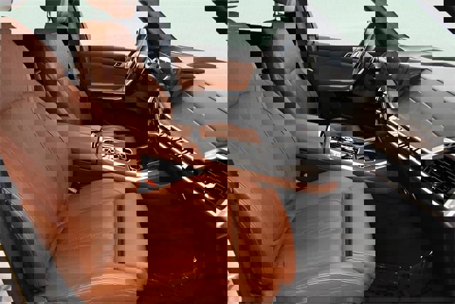 Used 2024 BMW X7 M60i w/ Executive Package image 21