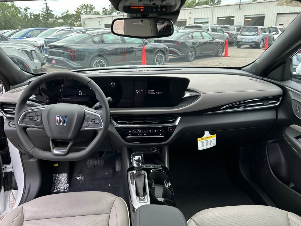 Used 2025 Buick Envista Avenir image 22