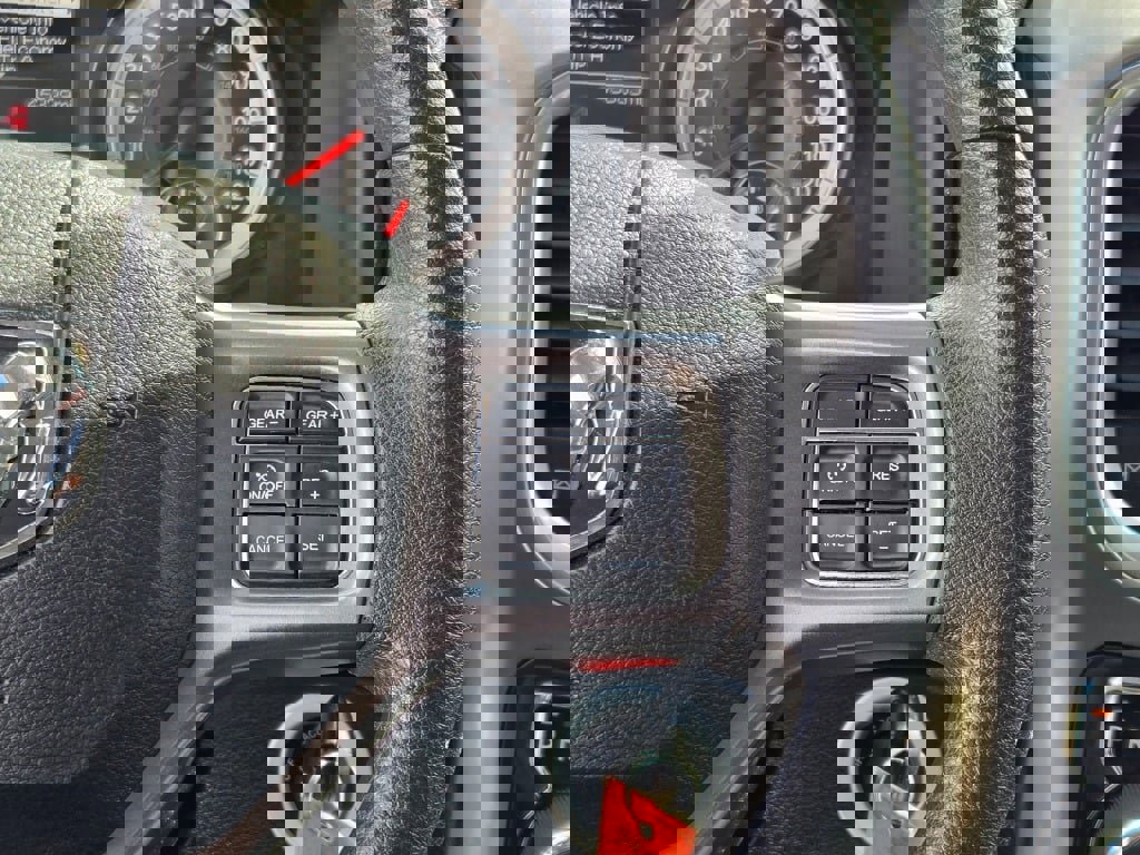 Used 2024 RAM 1500 Classic SLT image 31