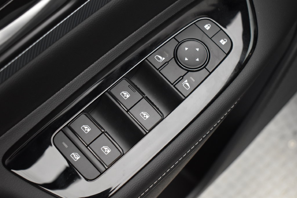 New 2026 Nissan Murano SL w/ Comfort Package AWD/4WD image 12