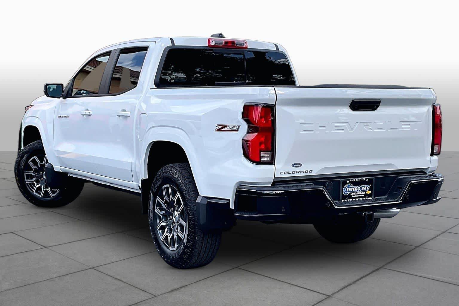Used 2026 Chevrolet Colorado Z71 AWD/4WD image 12