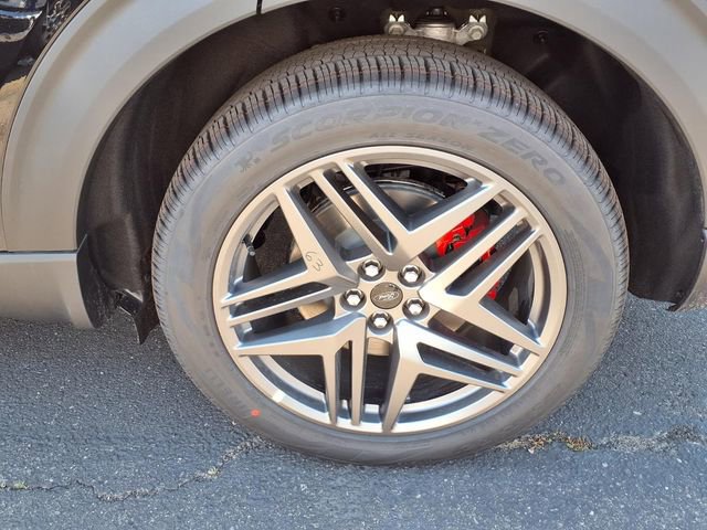 New 2026 Ford Explorer ST w/ Sun And Sound Package image 5