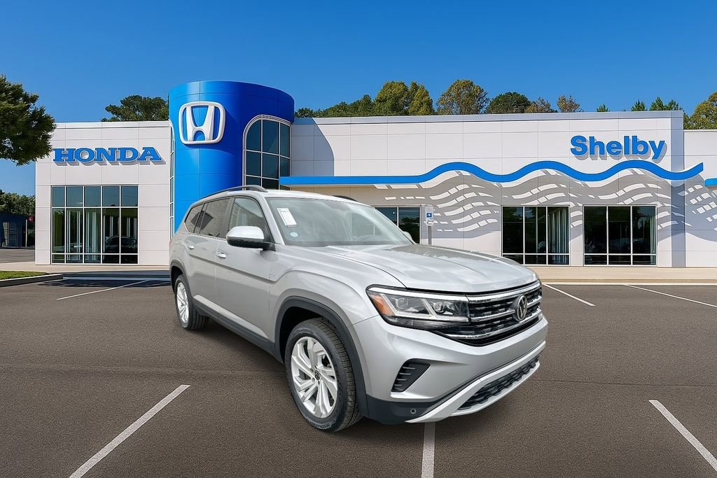 Used 2023 Volkswagen Atlas SE image 2