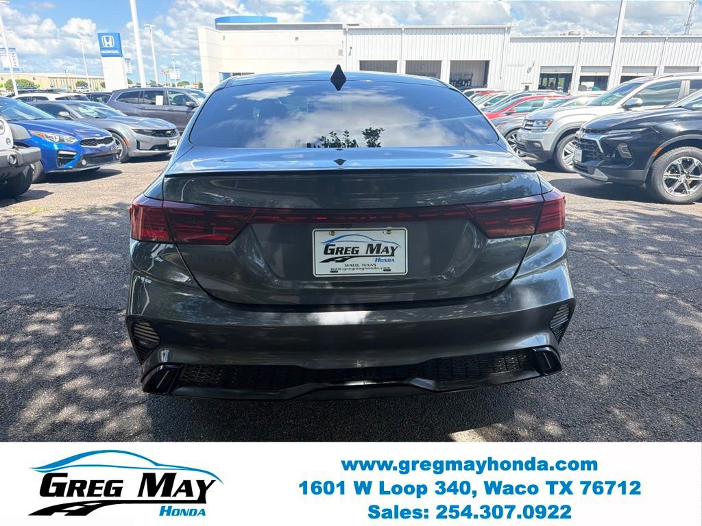 Used 2022 Kia Forte GT-Line FWD image 4