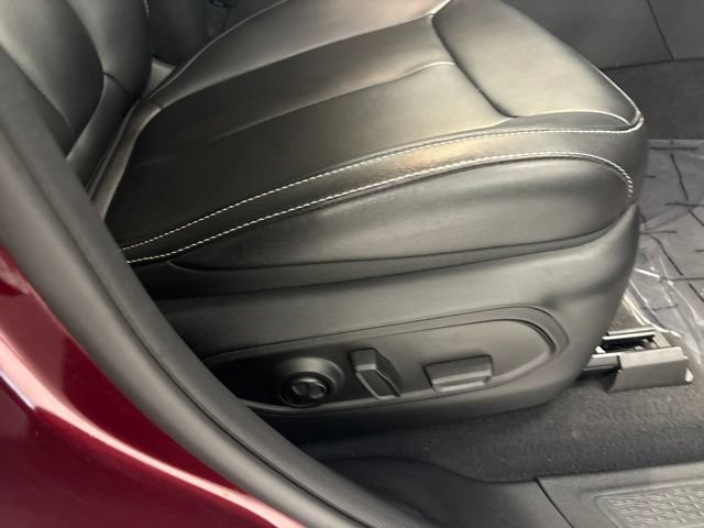 Used 2024 Jeep Grand Cherokee Limited AWD/4WD image 26