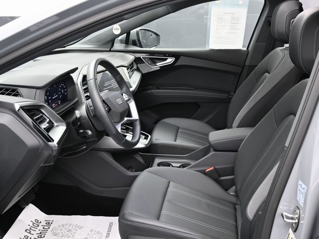 Used 2024 Audi Q4 e-tron Premium w/ Convenience Package image 16