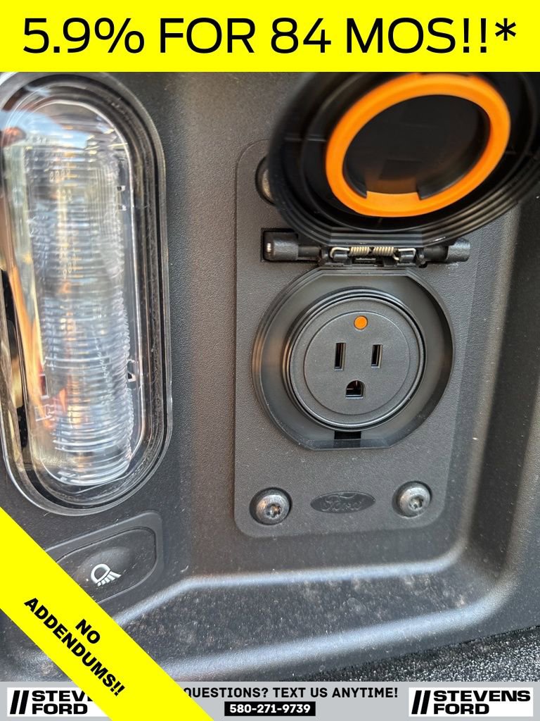 New 2025 Ford Maverick XLT w/ XLT Luxury Package image 17