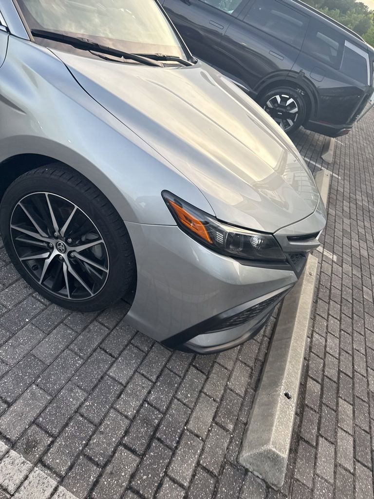 Used 2023 Toyota Camry SE FWD image 17