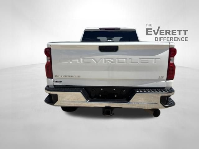 Used 2021 Chevrolet Silverado 2500 LT w/ Convenience Package AWD/4WD image 6