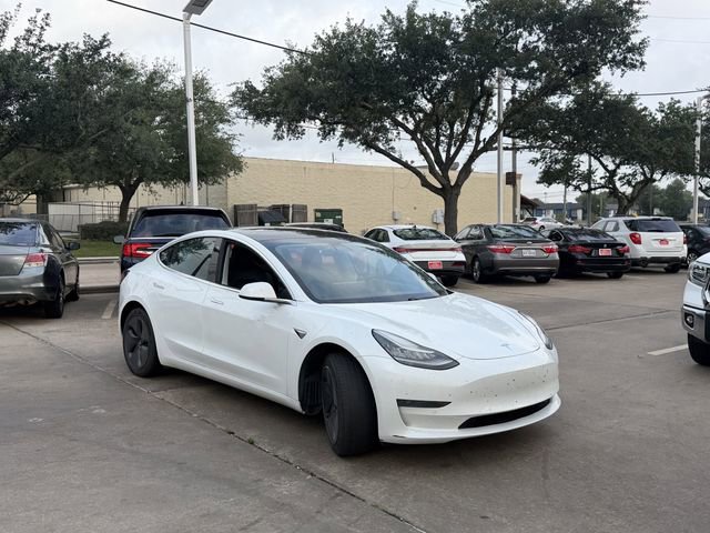 Used 2020 Tesla Model 3 Standard Range Plus RWD image 3