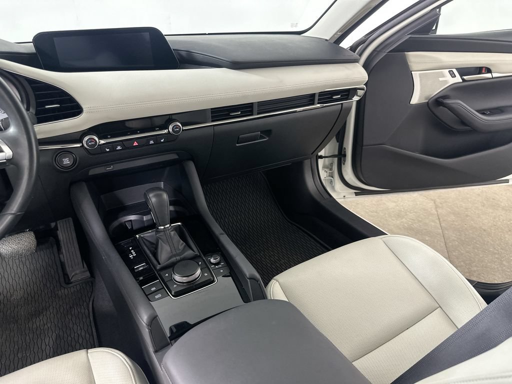Used 2021 MAZDA MAZDA3 s FWD image 19