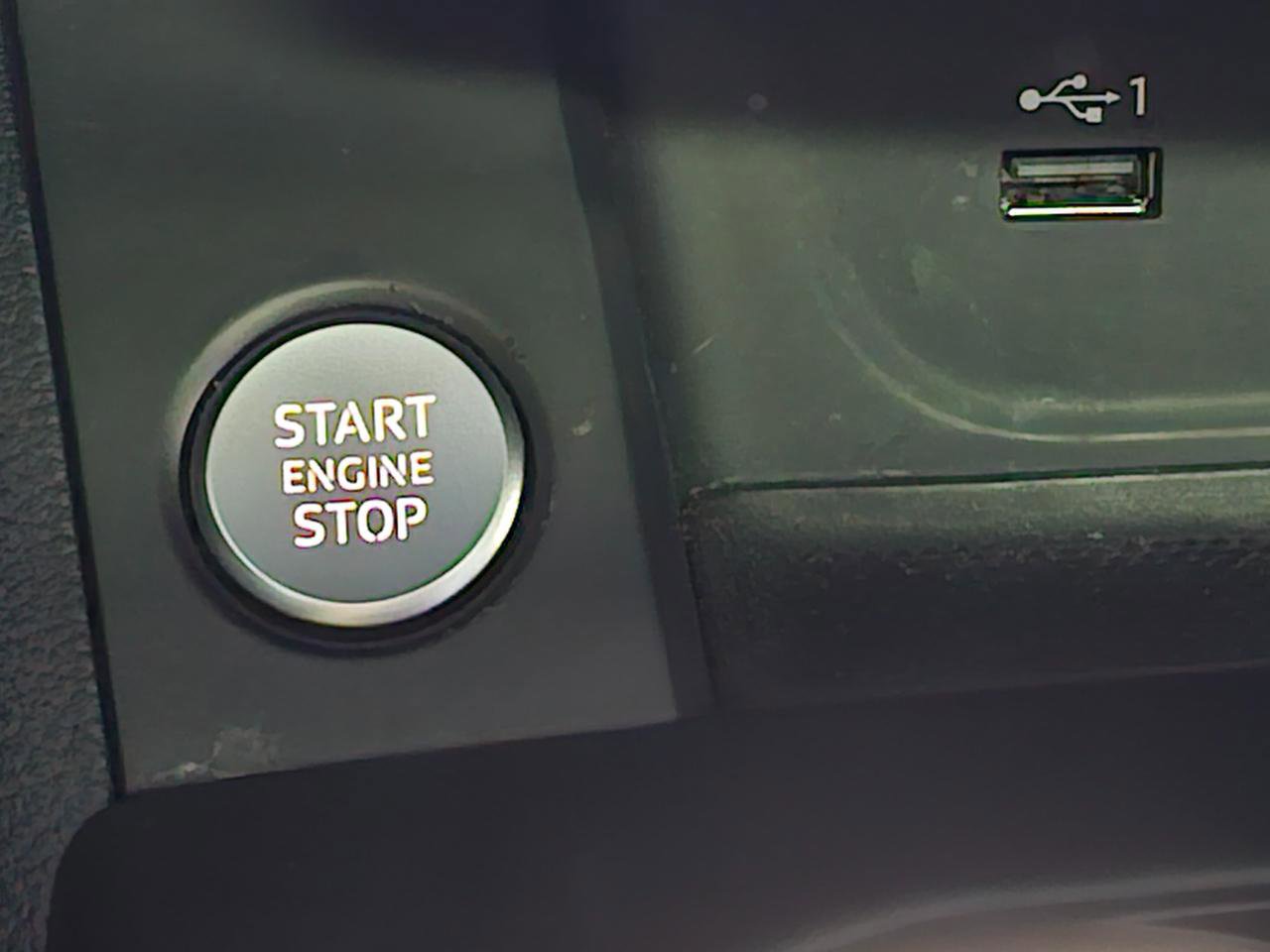 Used 2018 Audi A4 2.0T Ultra Premium w/ Convenience Package image 47