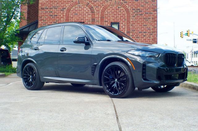 Used 2024 BMW X5 M60i AWD/4WD image 3