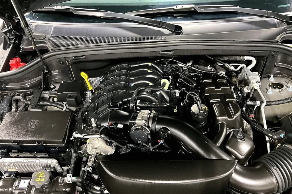 Used 2025 Dodge Durango GT image 41