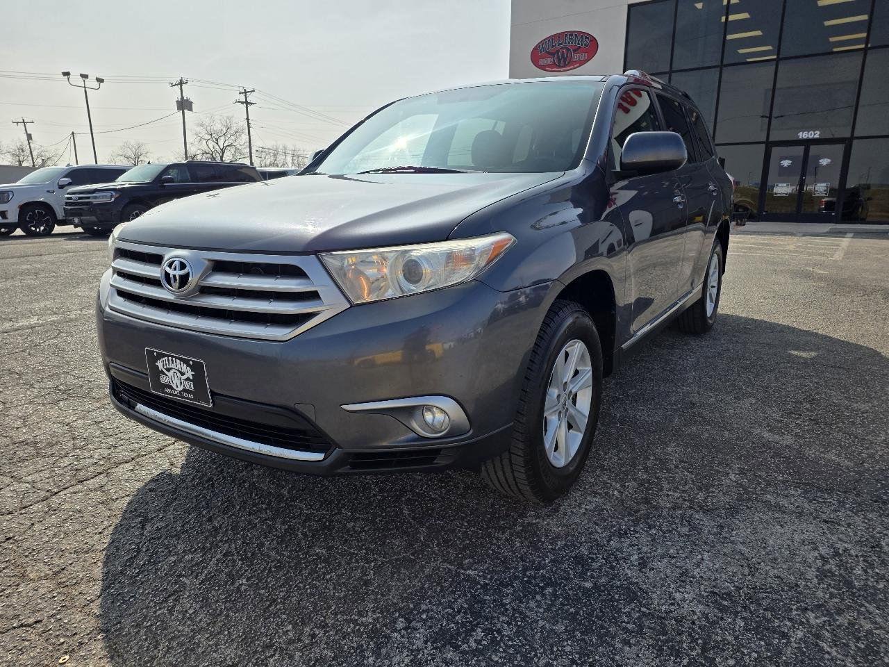 Used 2013 Toyota Highlander Plus image 3