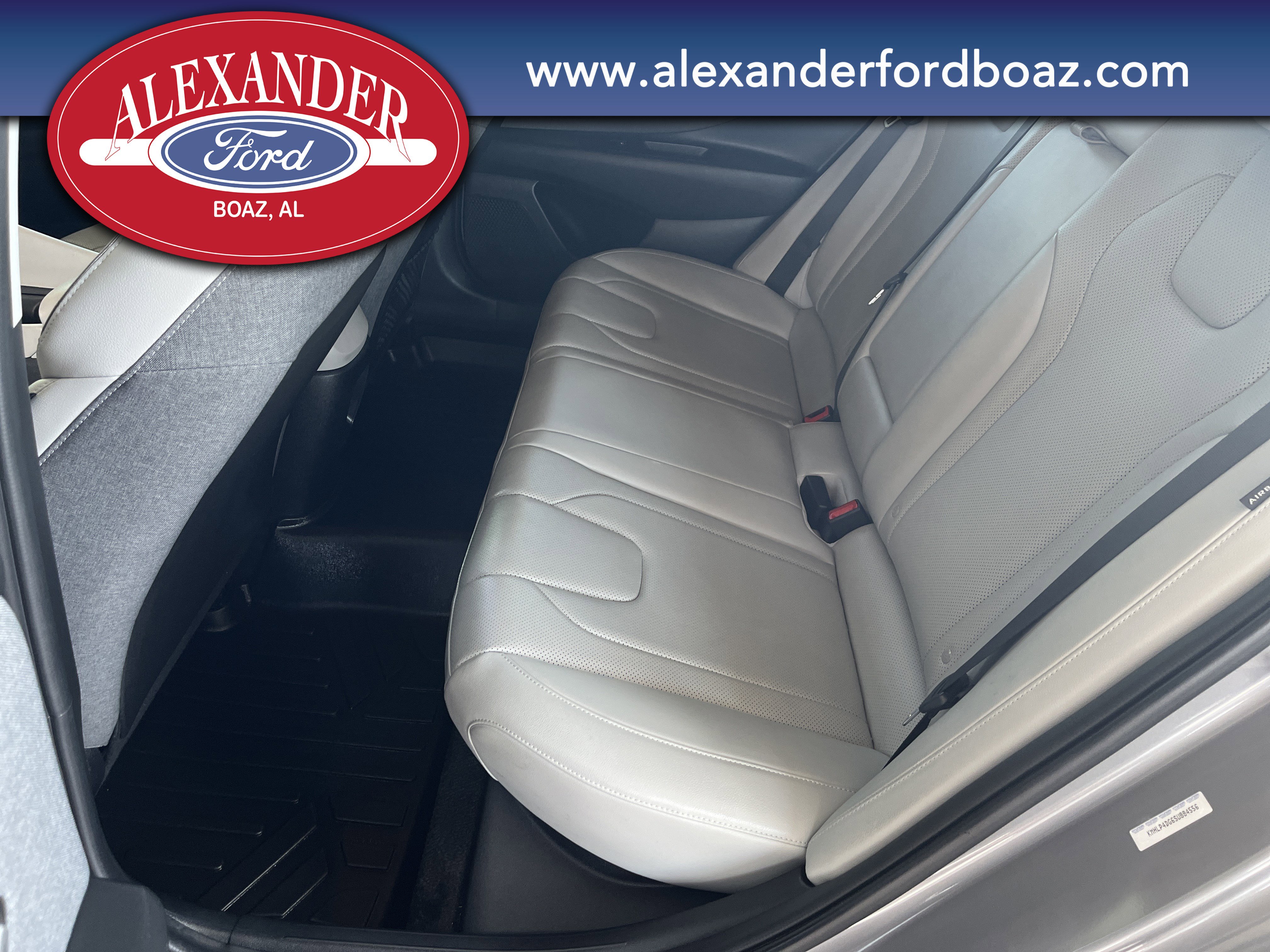 Used 2025 Hyundai Elantra Limited FWD image 12