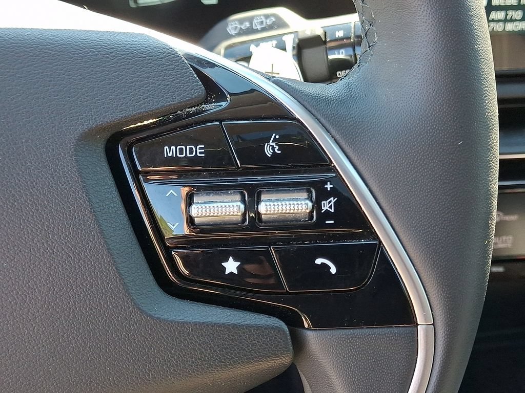 Used 2024 Kia Niro FWD image 24