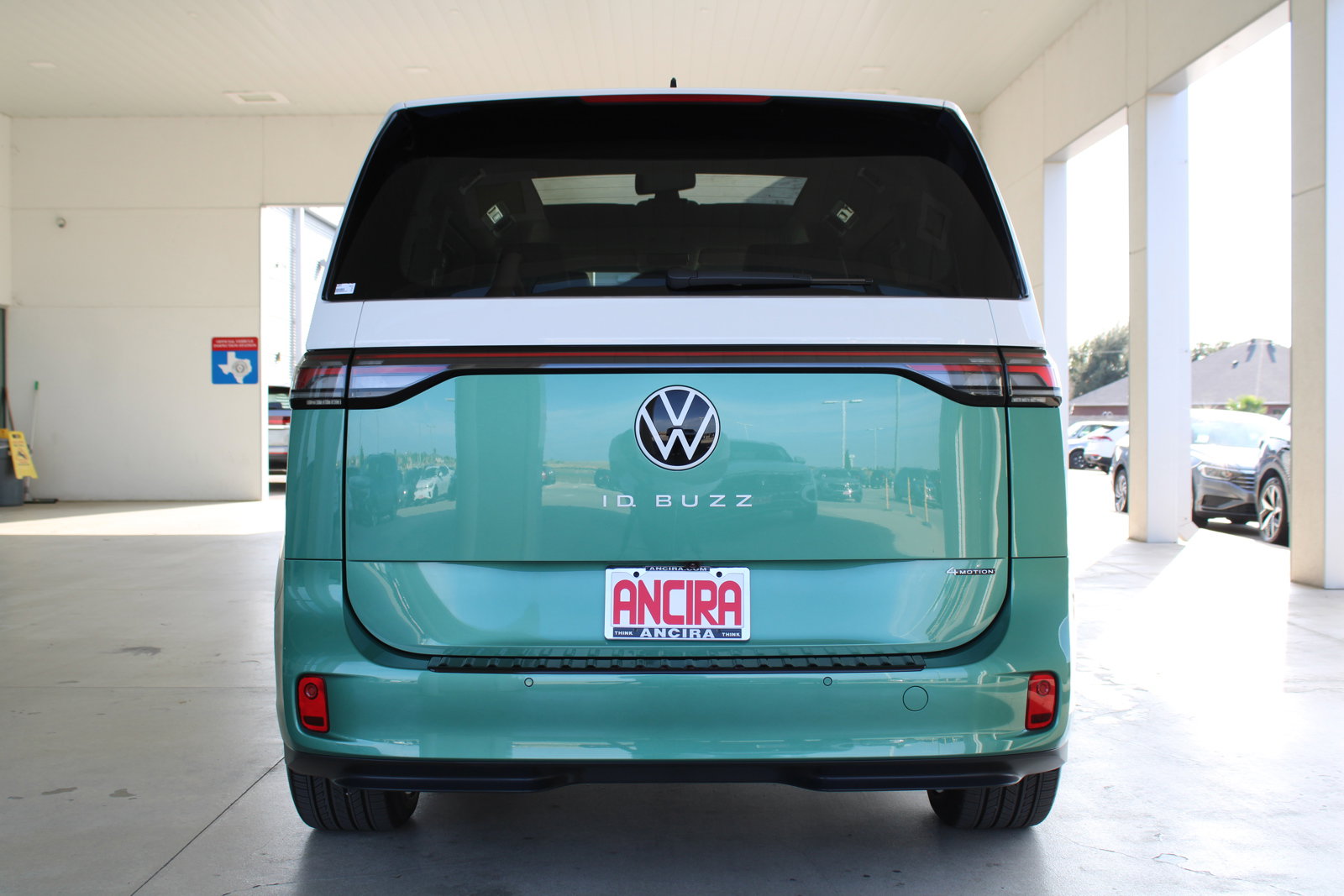 New 2025 Volkswagen ID. Buzz 1st Edition image 4