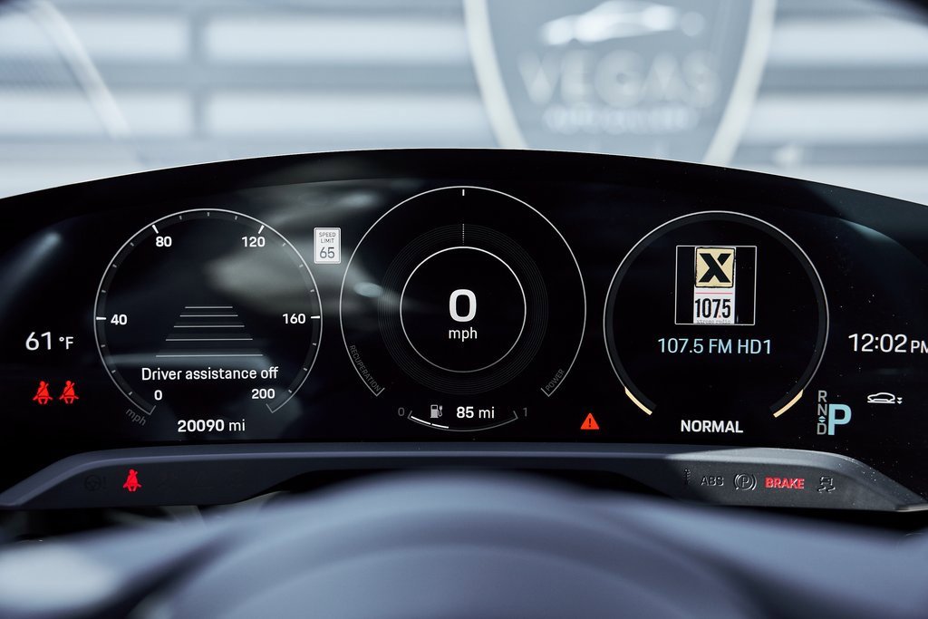 Used 2020 Porsche Taycan Turbo S image 62