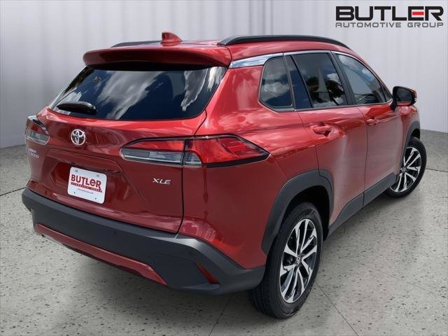 Certified 2023 Toyota Corolla Cross XLE image 5