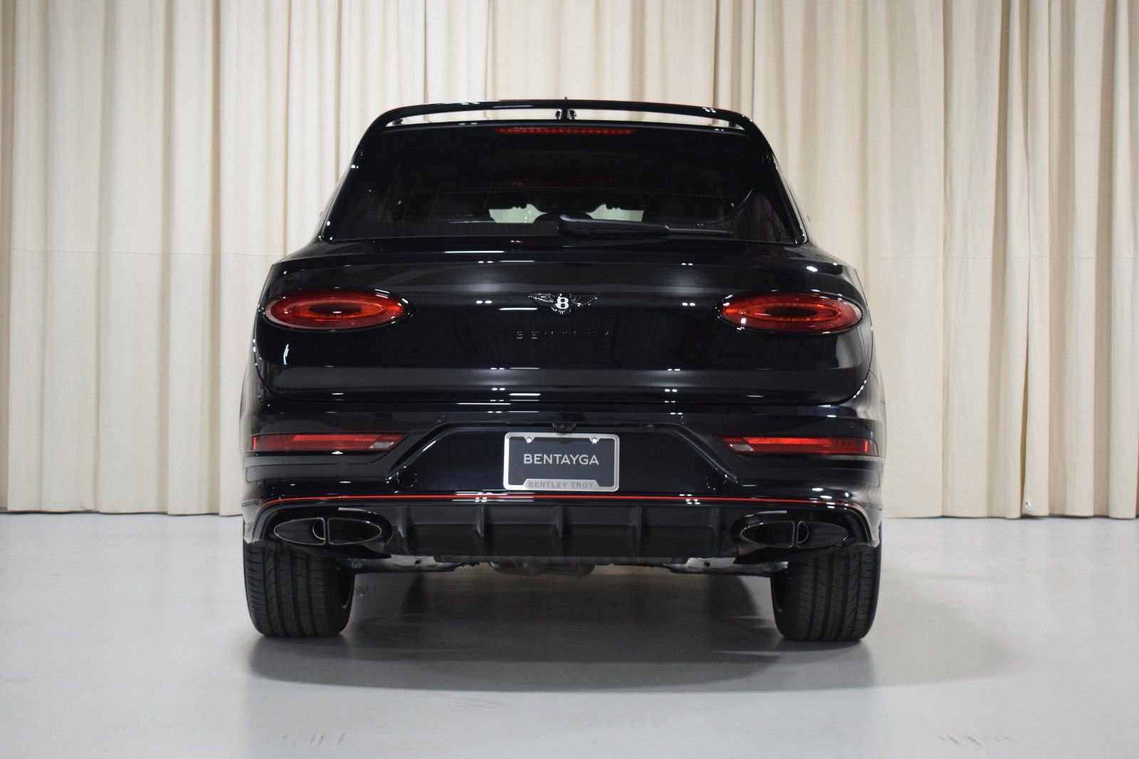 New 2025 Bentley Bentayga AWD/4WD image 14