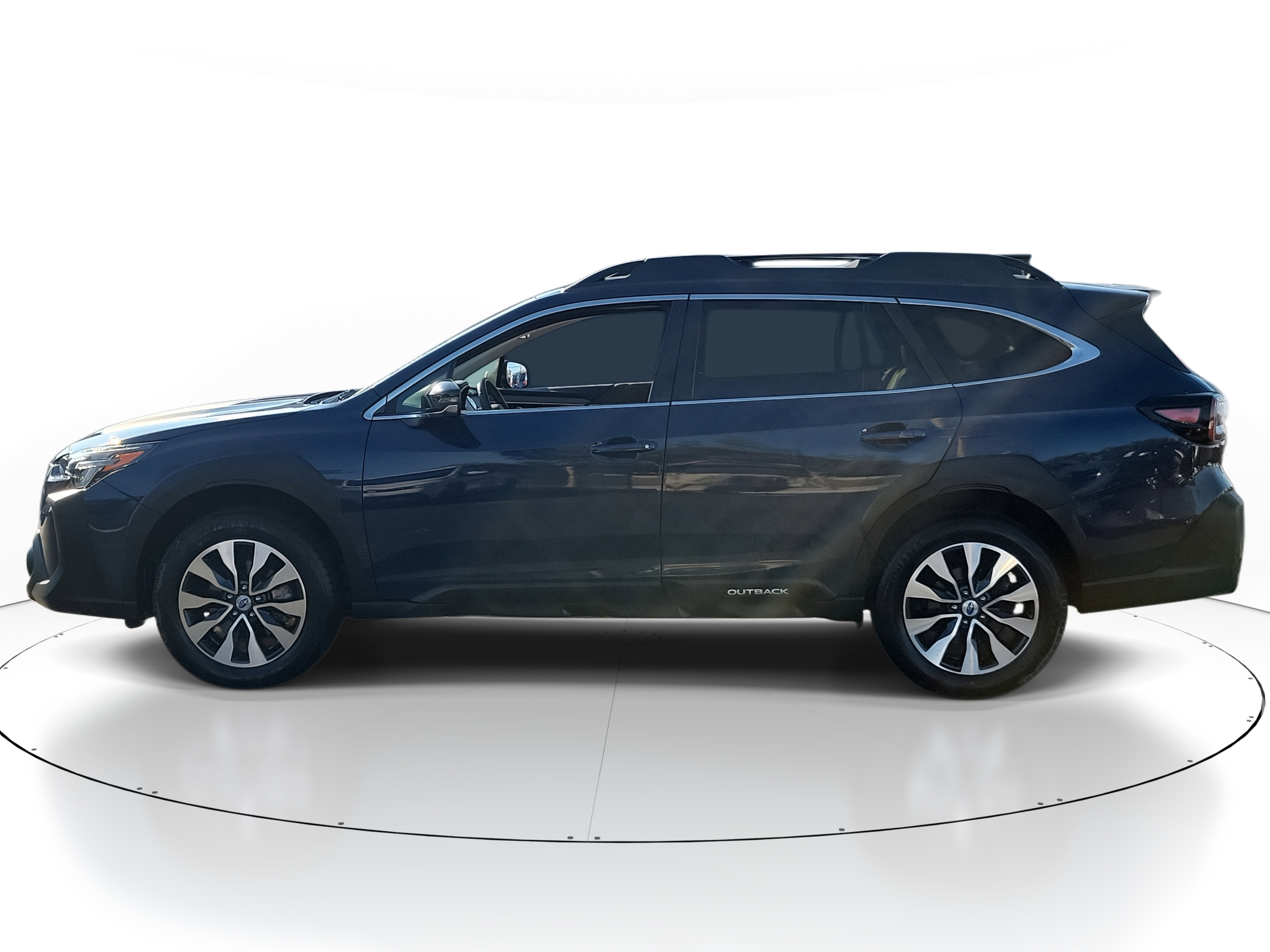 Certified 2023 Subaru Outback Limited image 3