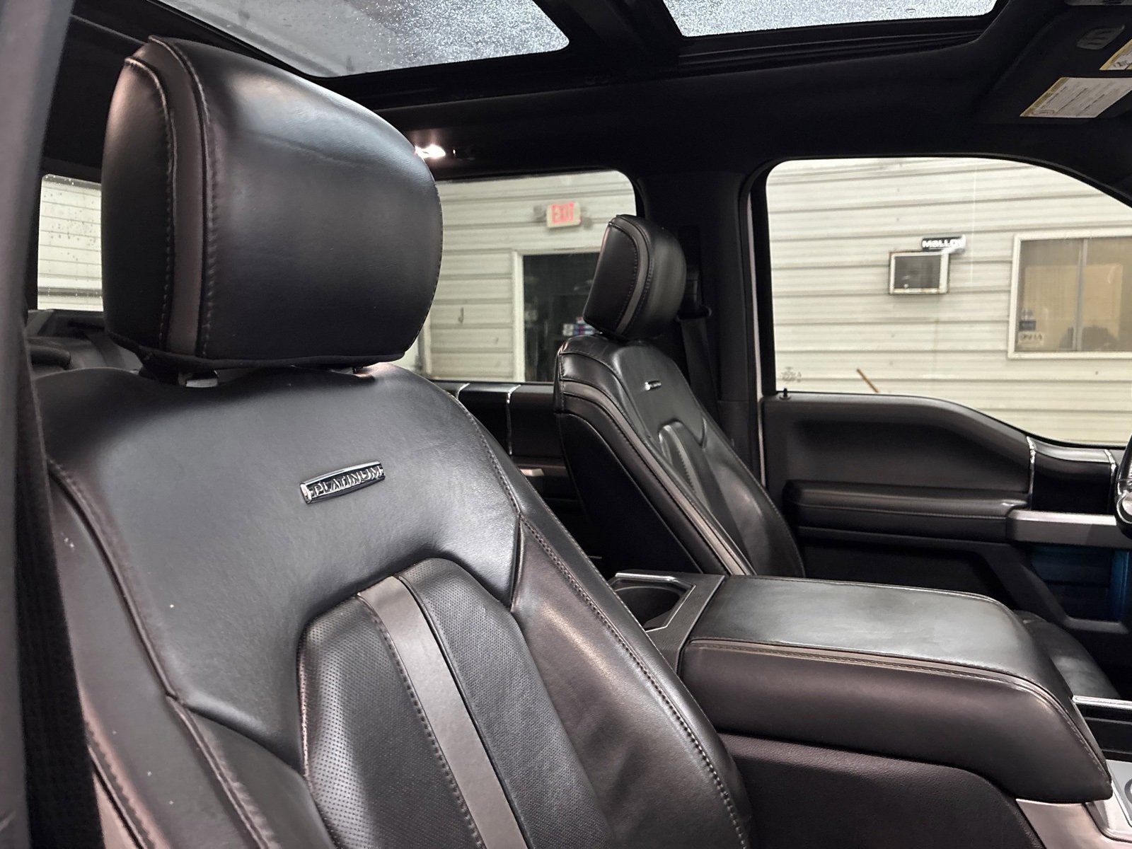 Used 2018 Ford F350 Platinum w/ Platinum Ultimate Package image 28