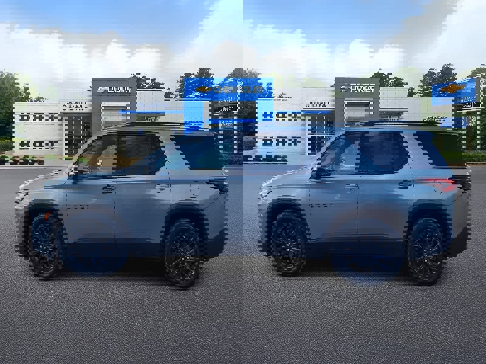 Used 2023 Chevrolet Traverse RS image 6