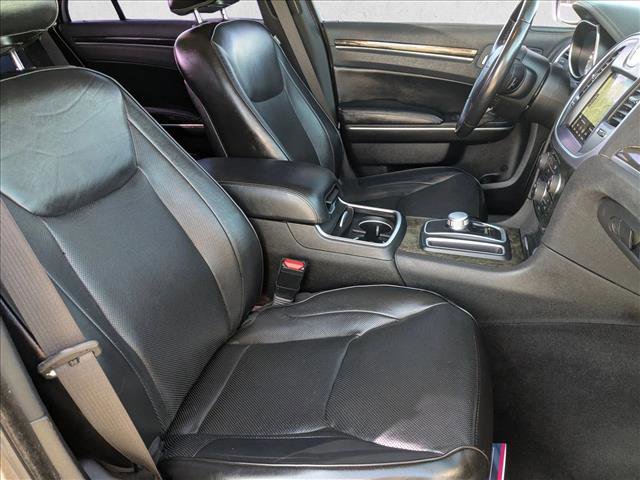 Used 2019 Chrysler 300 Limited image 20