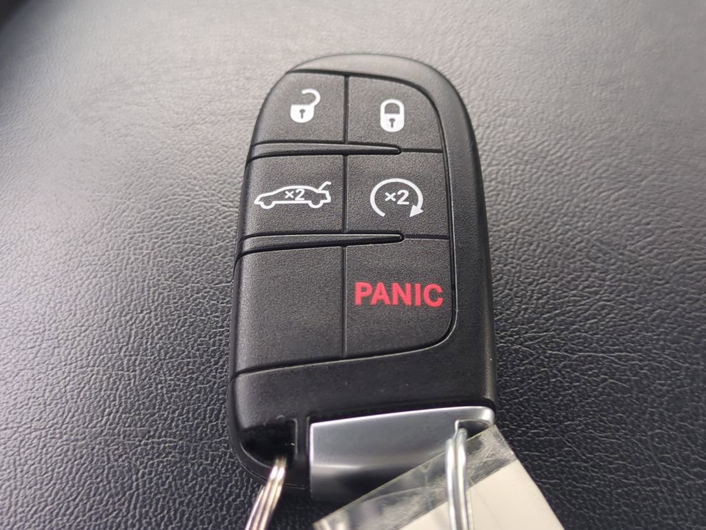 Used 2023 Dodge Charger R/T w/ Plus Group image 31