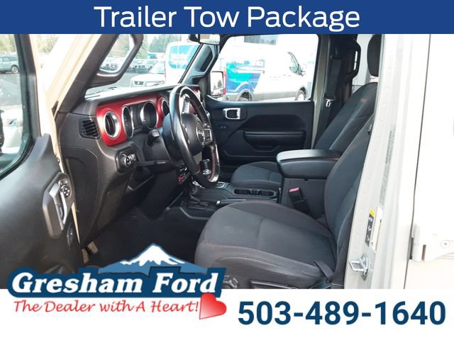 Used 2020 Jeep Gladiator Rubicon w/ Trailer Tow Package AWD/4WD image 11