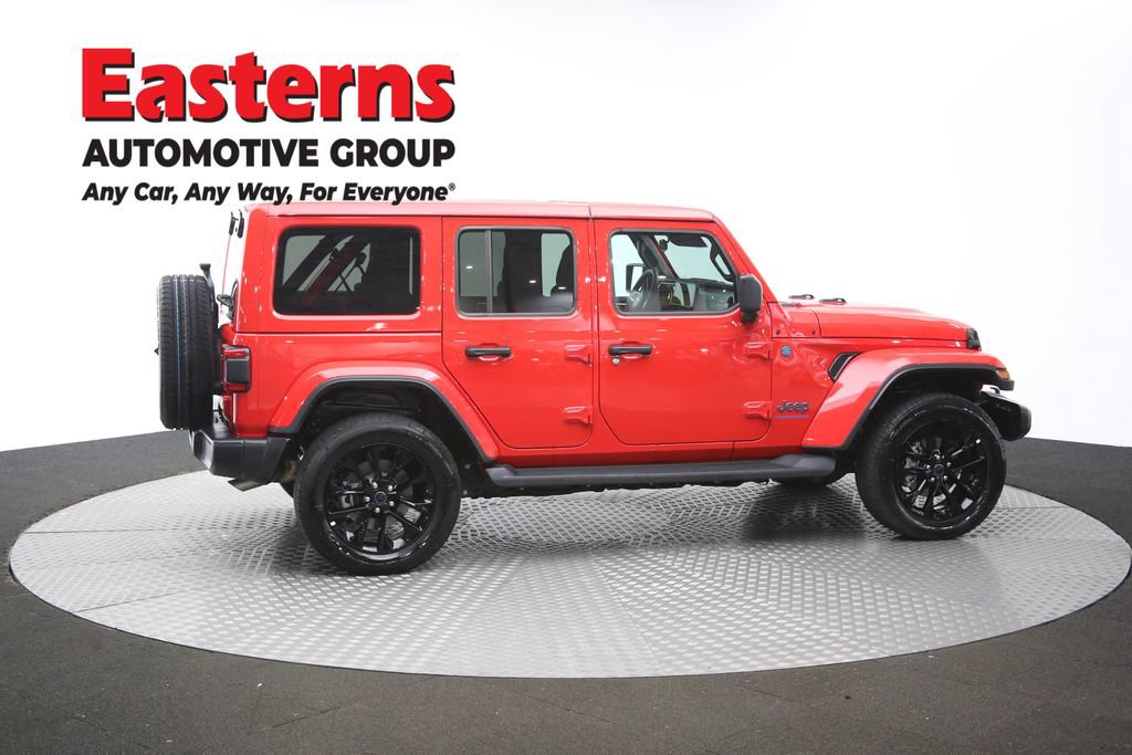 Used 2025 Jeep Wrangler Unlimited Sahara image 43