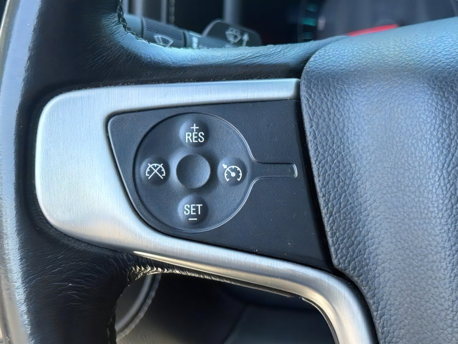 Used 2018 GMC Sierra 1500 SLE w/ SLE Fleet Preferred Package AWD/4WD image 15