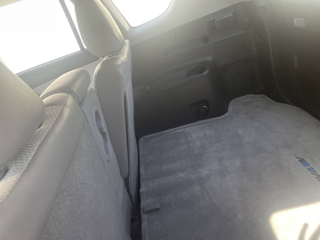 Used 2014 Toyota RAV4 EV FWD image 7