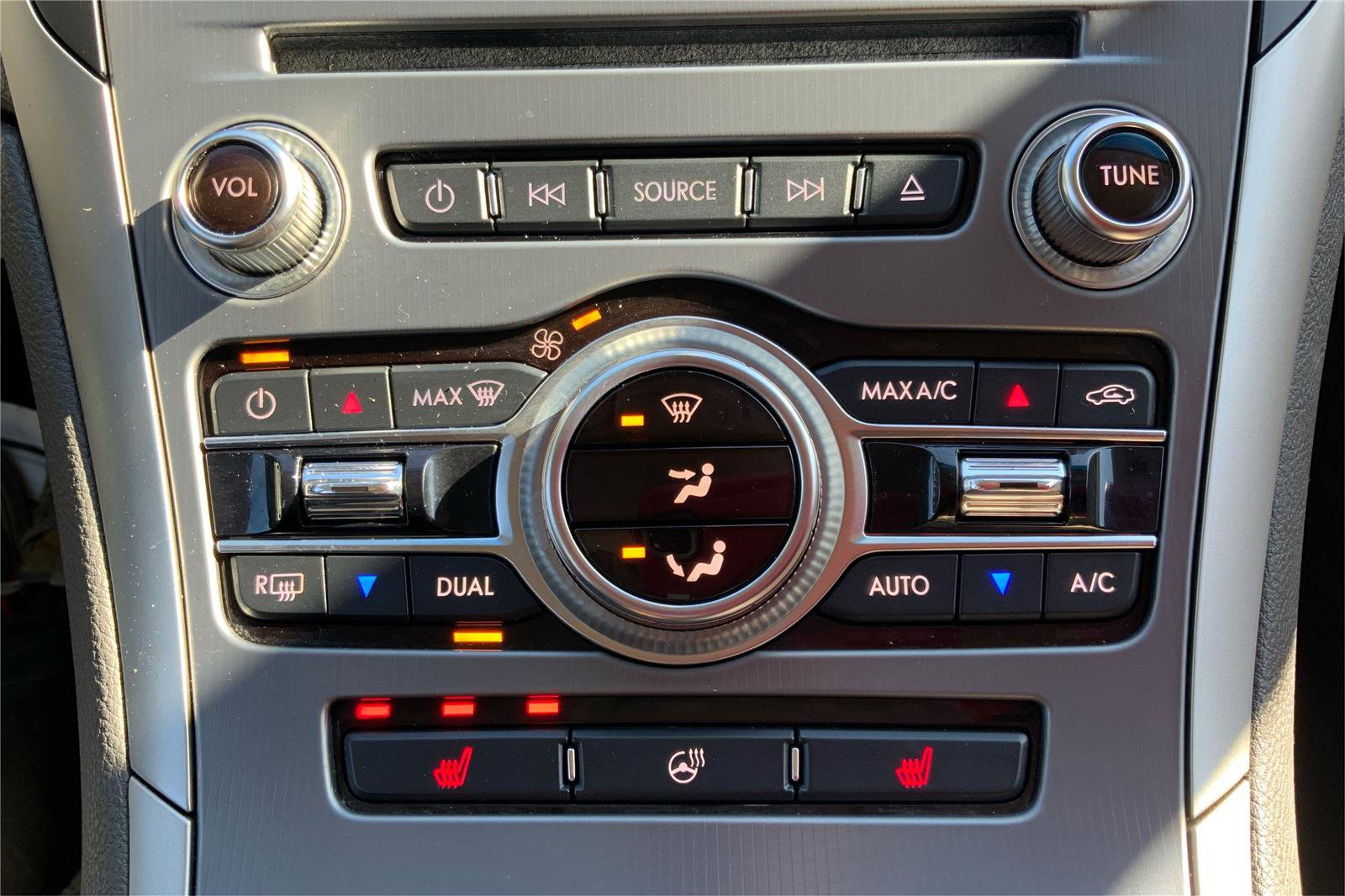 Used 2018 Lincoln MKZ Select w/ Select Plus Package AWD/4WD image 35