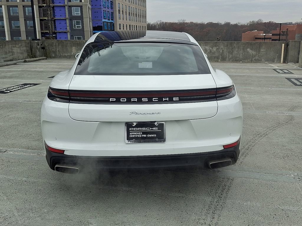 Used 2024 Porsche Panamera image 9
