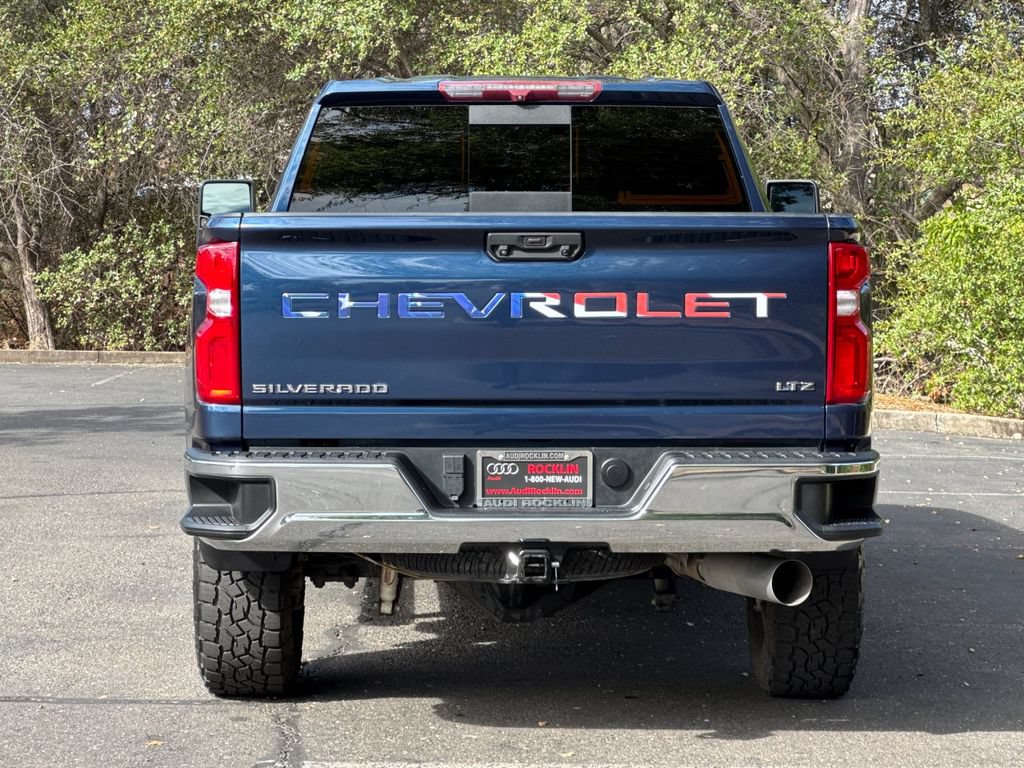 Used 2021 Chevrolet Silverado 2500 LTZ w/ LTZ Convenience Package AWD/4WD image 6