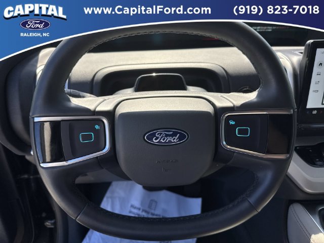 Certified 2025 Ford Expedition Active AWD/4WD image 25