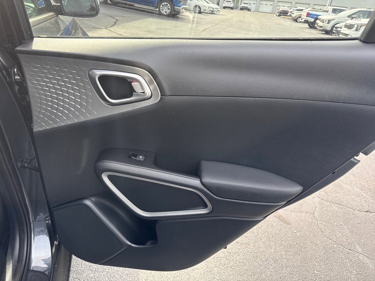 New 2025 Kia Soul LX w/ LX Technology Package image 16