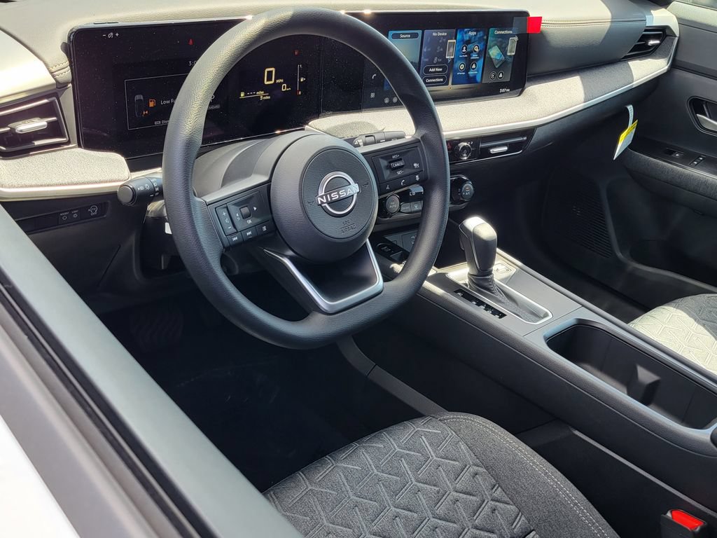 New 2026 Nissan Kicks SV w/ Interior Electronics Package FWD image 5