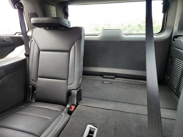Used 2025 GMC Yukon Denali AWD/4WD image 10