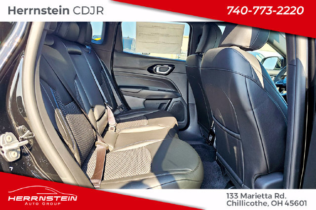 New 2026 Jeep Compass Latitude AWD/4WD image 22