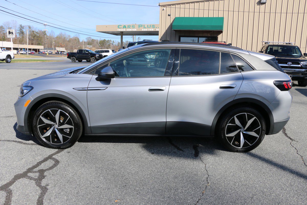 Used 2024 Volkswagen ID.4 Pro S image 2